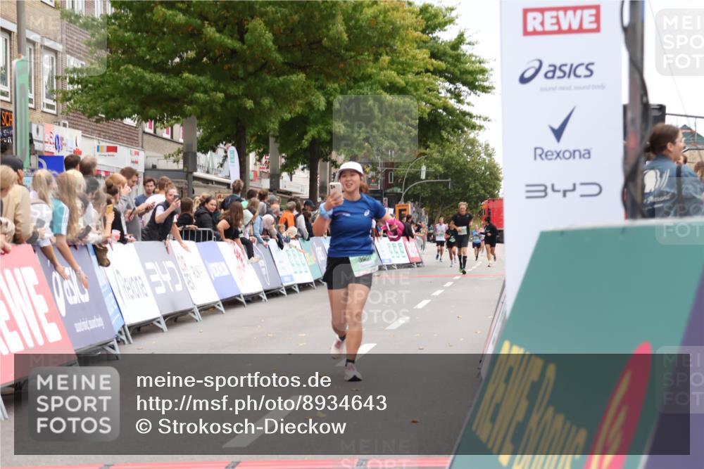 21.09.2025 - PSD Bank Halbmarathon Strokosch-Dieckow http://msf.ph/oto/8934643 21.09.2025 12:30:42 Ziel 2715, 3993 meine-sportfotos.de