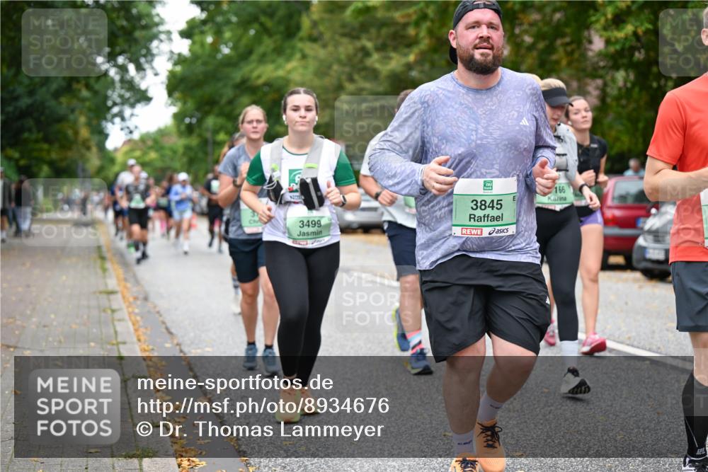 21.09.2025 - PSD Bank Halbmarathon Dr. Thomas Lammeyer http://msf.ph/oto/8934676 21.09.2025 10:57:00 Laufen 3499, 3845, 166, 777 meine-sportfotos.de