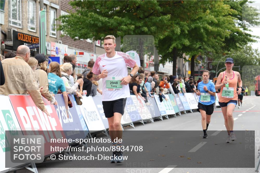 21.09.2025 - PSD Bank Halbmarathon Strokosch-Dieckow http://msf.ph/oto/8934708 21.09.2025 12:31:04 Ziel 2948, 3581, 3730, 3884 meine-sportfotos.de