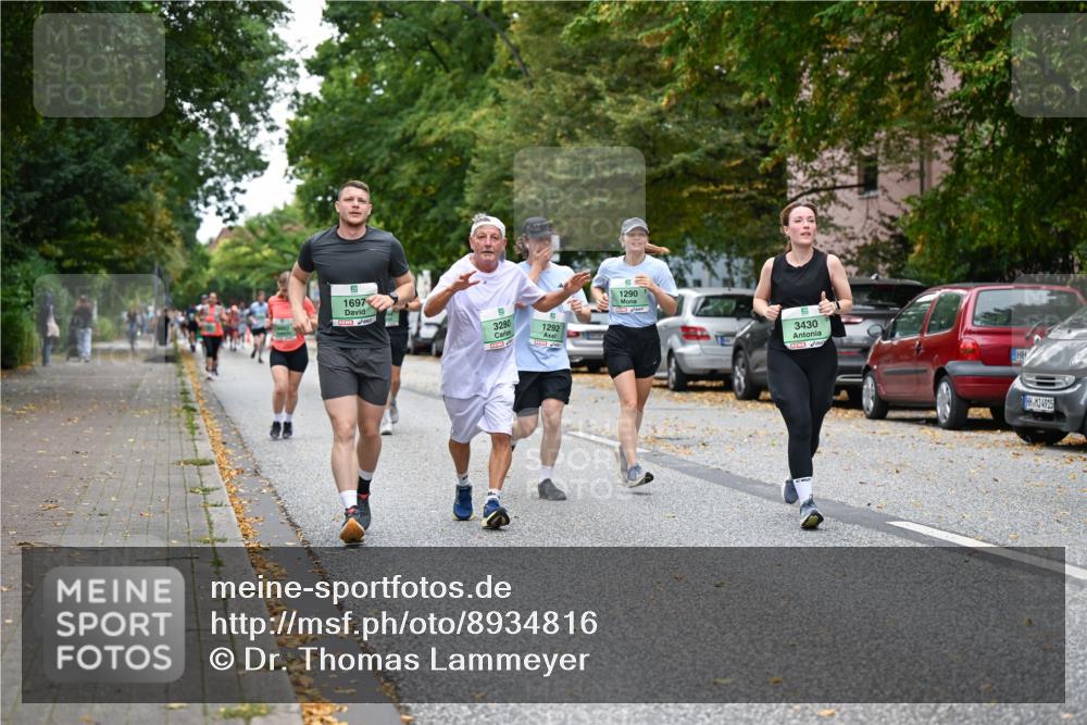 21.09.2025 - PSD Bank Halbmarathon Dr. Thomas Lammeyer http://msf.ph/oto/8934816 21.09.2025 10:57:17 Laufen 1697, 3280, 1292, 1290, 3430, 34915 meine-sportfotos.de