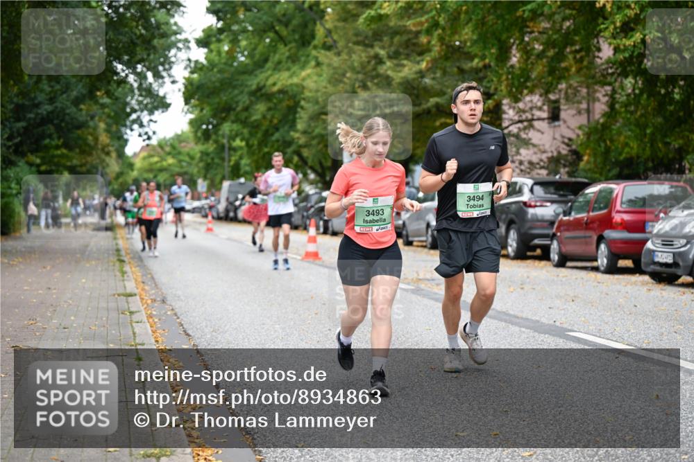21.09.2025 - PSD Bank Halbmarathon Dr. Thomas Lammeyer http://msf.ph/oto/8934863 21.09.2025 10:57:21 Laufen 3493, 3494, 0475 meine-sportfotos.de