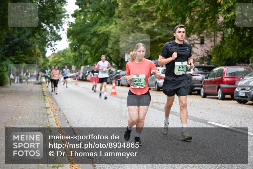 21.09.2025 - PSD Bank Halbmarathon Dr. Thomas Lammeyer http://msf.ph/oto/8934865 21.09.2025 10:57:21 Laufen 3493, 3494 meine-sportfotos.de