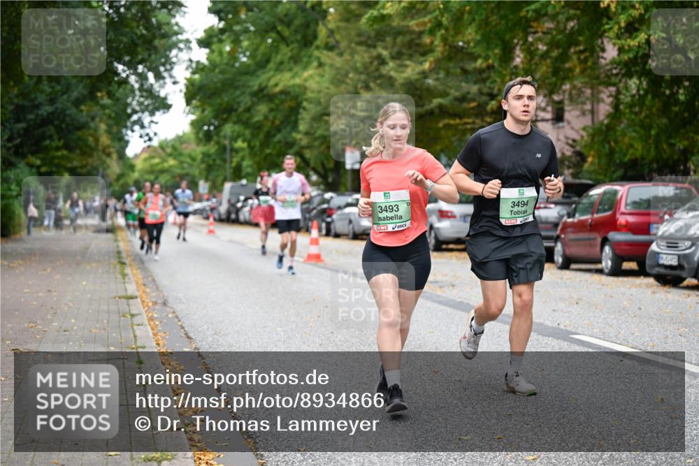 21.09.2025 - PSD Bank Halbmarathon Dr. Thomas Lammeyer http://msf.ph/oto/8934866 21.09.2025 10:57:22 Laufen 3493, 3494 meine-sportfotos.de