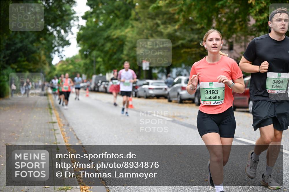 21.09.2025 - PSD Bank Halbmarathon Dr. Thomas Lammeyer http://msf.ph/oto/8934876 21.09.2025 10:57:22 Laufen 3493, 3494 meine-sportfotos.de