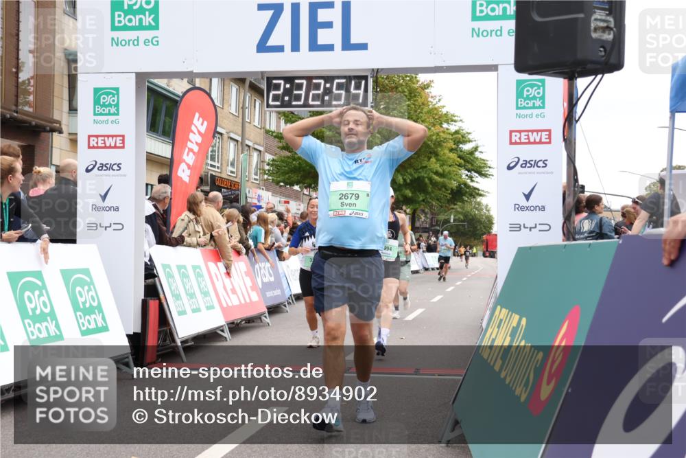 21.09.2025 - PSD Bank Halbmarathon Strokosch-Dieckow http://msf.ph/oto/8934902 21.09.2025 12:32:18 Ziel 1595, 1596, 2679, 3289, 3316, 3789, 3994 meine-sportfotos.de