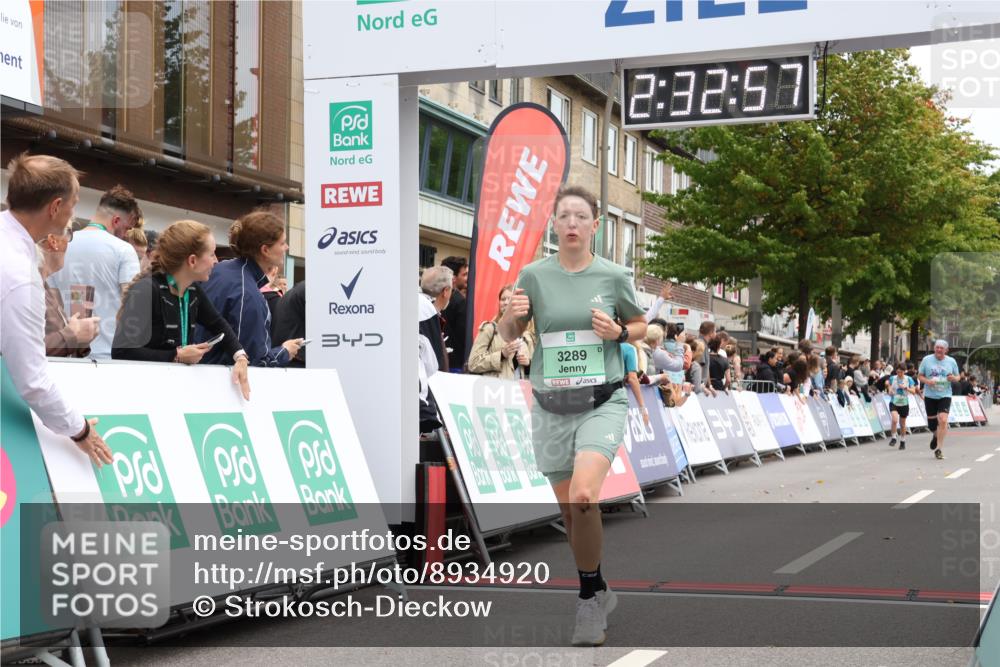 21.09.2025 - PSD Bank Halbmarathon Strokosch-Dieckow http://msf.ph/oto/8934920 21.09.2025 12:32:21 Ziel 2679, 3289, 3316, 3789, 3994 meine-sportfotos.de