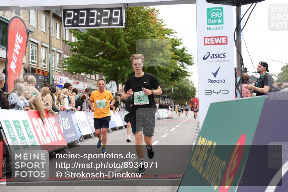 21.09.2025 - PSD Bank Halbmarathon Strokosch-Dieckow http://msf.ph/oto/8934971 21.09.2025 12:32:53 Ziel 3379, 3532, 3660 meine-sportfotos.de