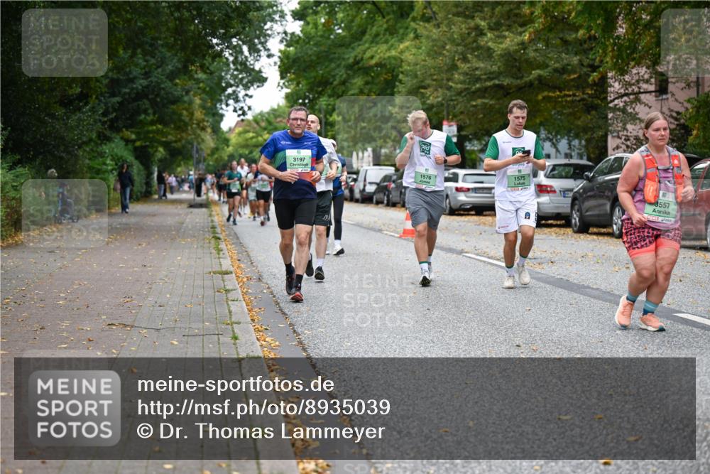 21.09.2025 - PSD Bank Halbmarathon Dr. Thomas Lammeyer http://msf.ph/oto/8935039 21.09.2025 10:57:45 Laufen 3197, 1576, 1575, 3557 meine-sportfotos.de