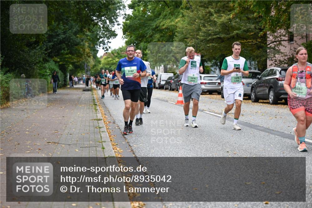 21.09.2025 - PSD Bank Halbmarathon Dr. Thomas Lammeyer http://msf.ph/oto/8935042 21.09.2025 10:57:45 Laufen 3197, 1576, 1575, 3557 meine-sportfotos.de