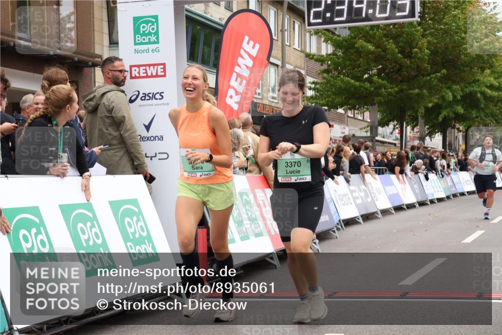 21.09.2025 - PSD Bank Halbmarathon Strokosch-Dieckow http://msf.ph/oto/8935061 21.09.2025 12:33:27 Ziel 1301, 1302, 3250, 3370, 3400 meine-sportfotos.de