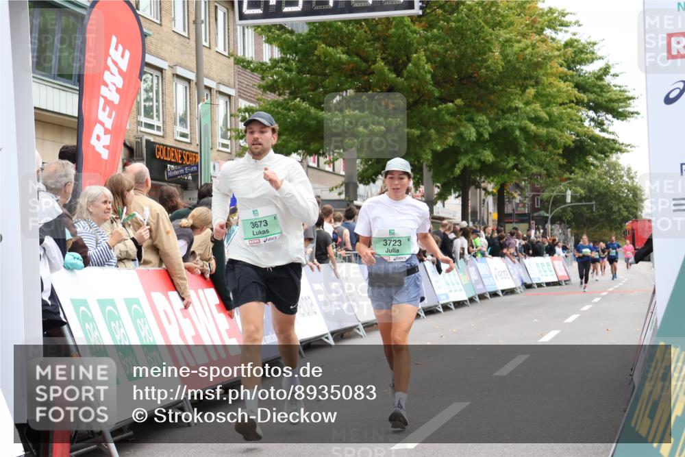 21.09.2025 - PSD Bank Halbmarathon Strokosch-Dieckow http://msf.ph/oto/8935083 21.09.2025 12:33:40 Ziel 3673, 3723 meine-sportfotos.de