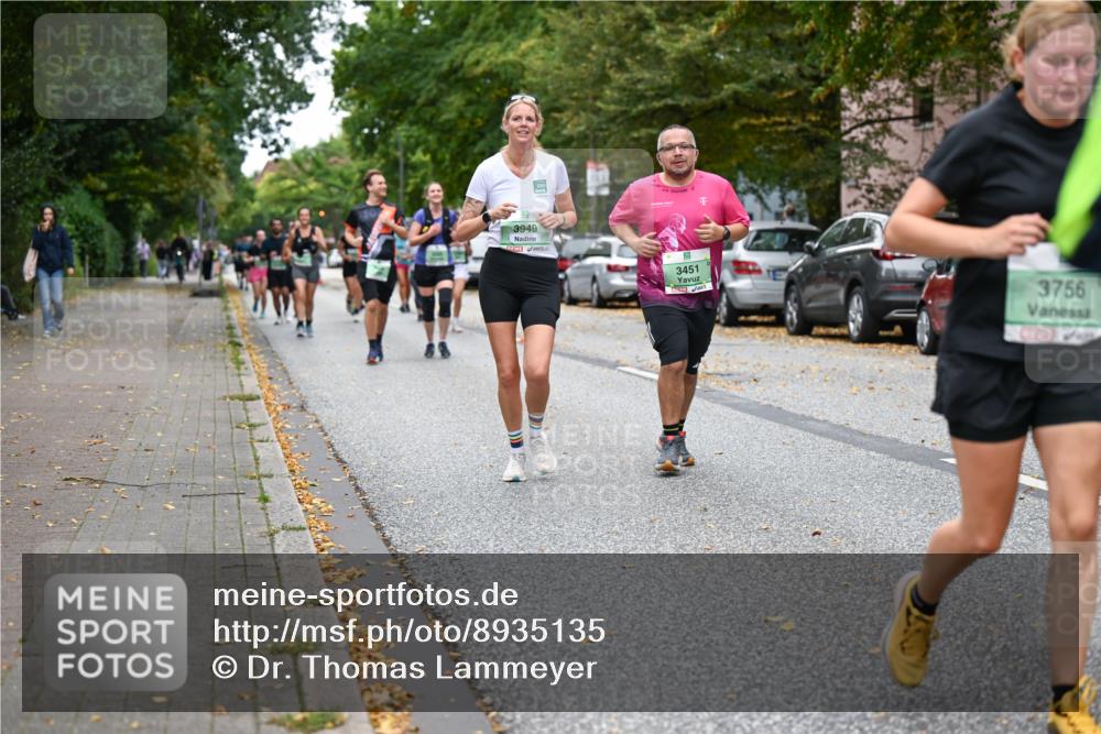 21.09.2025 - PSD Bank Halbmarathon Dr. Thomas Lammeyer http://msf.ph/oto/8935135 21.09.2025 10:58:00 Laufen 3949, 3451, 3756 meine-sportfotos.de