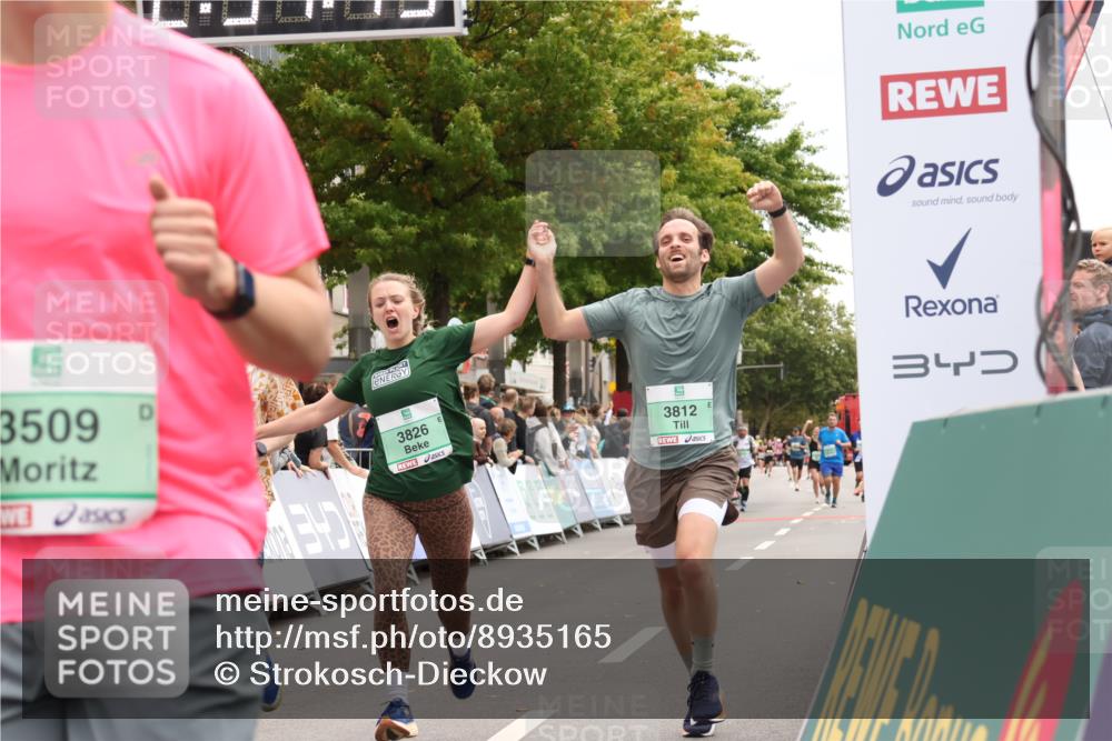21.09.2025 - PSD Bank Halbmarathon Strokosch-Dieckow http://msf.ph/oto/8935165 21.09.2025 12:34:13 Ziel 1650, 2735, 3509, 3525, 3693, 3697, 3812, 3826, 3862 meine-sportfotos.de