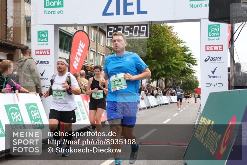 21.09.2025 - PSD Bank Halbmarathon Strokosch-Dieckow http://msf.ph/oto/8935198 21.09.2025 12:34:33 Ziel 1464, 3435, 3755, 3953 meine-sportfotos.de