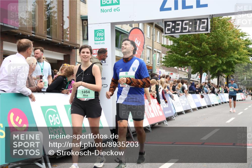 21.09.2025 - PSD Bank Halbmarathon Strokosch-Dieckow http://msf.ph/oto/8935203 21.09.2025 12:34:35 Ziel 1464, 2651, 3435, 3755, 3953 meine-sportfotos.de