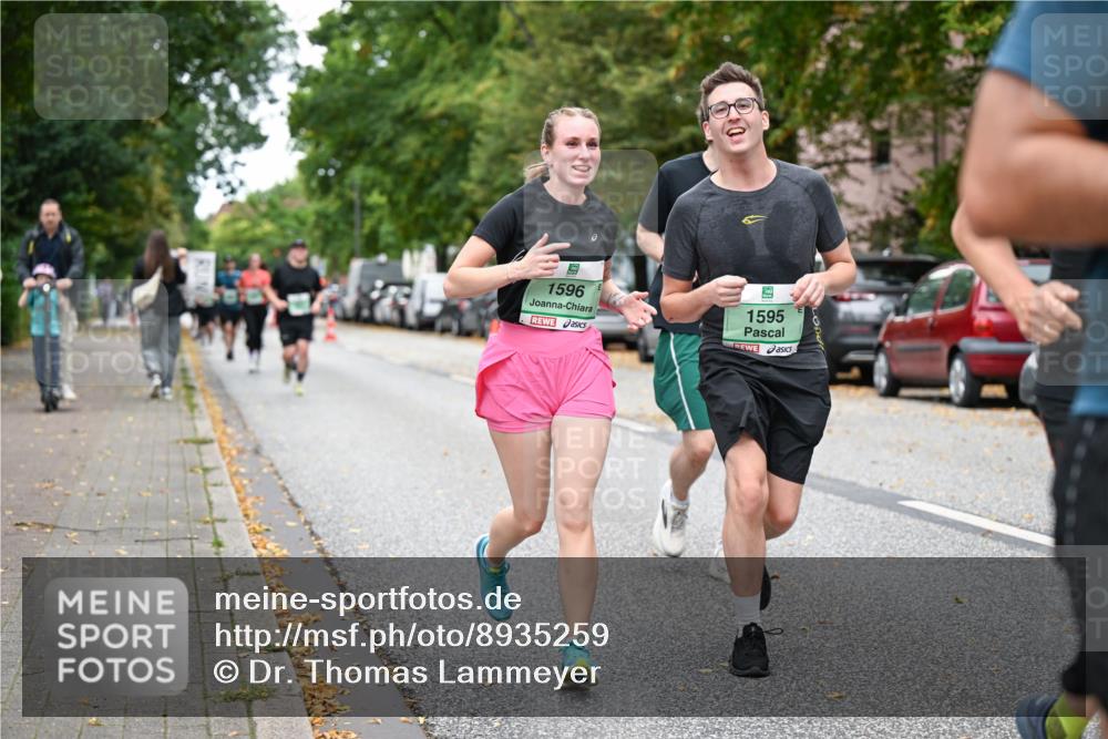 21.09.2025 - PSD Bank Halbmarathon Dr. Thomas Lammeyer http://msf.ph/oto/8935259 21.09.2025 10:58:14 Laufen 1596, 1595 meine-sportfotos.de