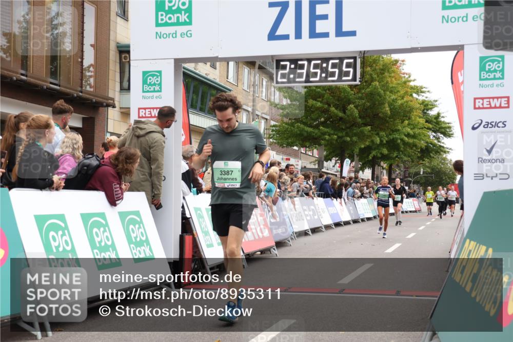 21.09.2025 - PSD Bank Halbmarathon Strokosch-Dieckow http://msf.ph/oto/8935311 21.09.2025 12:35:19 Ziel 1341, 1680, 3387, 3811, 3883 meine-sportfotos.de