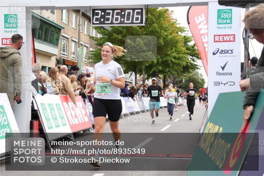 21.09.2025 - PSD Bank Halbmarathon Strokosch-Dieckow http://msf.ph/oto/8935349 21.09.2025 12:35:29 Ziel 1278, 1279, 1341, 3322, 3442, 3883 meine-sportfotos.de