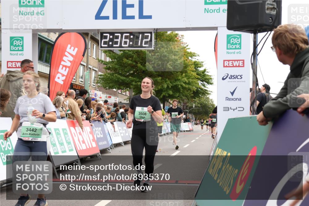 21.09.2025 - PSD Bank Halbmarathon Strokosch-Dieckow http://msf.ph/oto/8935370 21.09.2025 12:35:36 Ziel 1278, 2524, 3322, 3442, 3508 meine-sportfotos.de