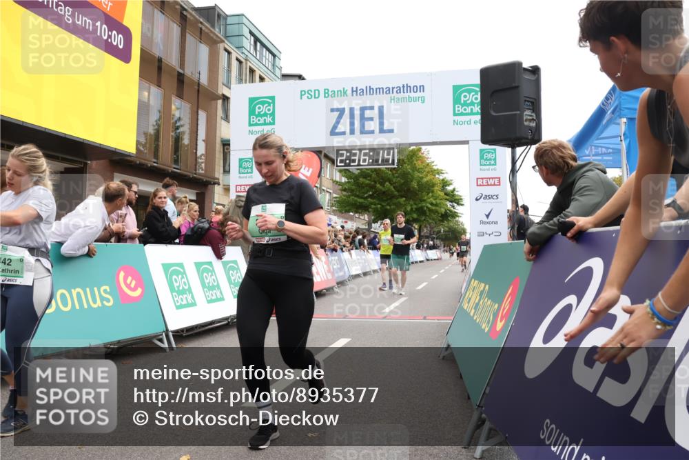 21.09.2025 - PSD Bank Halbmarathon Strokosch-Dieckow http://msf.ph/oto/8935377 21.09.2025 12:35:38 Ziel 2524, 2647, 3322, 3442, 3508 meine-sportfotos.de