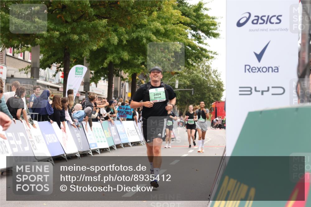 21.09.2025 - PSD Bank Halbmarathon Strokosch-Dieckow http://msf.ph/oto/8935412 21.09.2025 12:35:46 Ziel 1697, 2524, 2647, 3404, 3788 meine-sportfotos.de