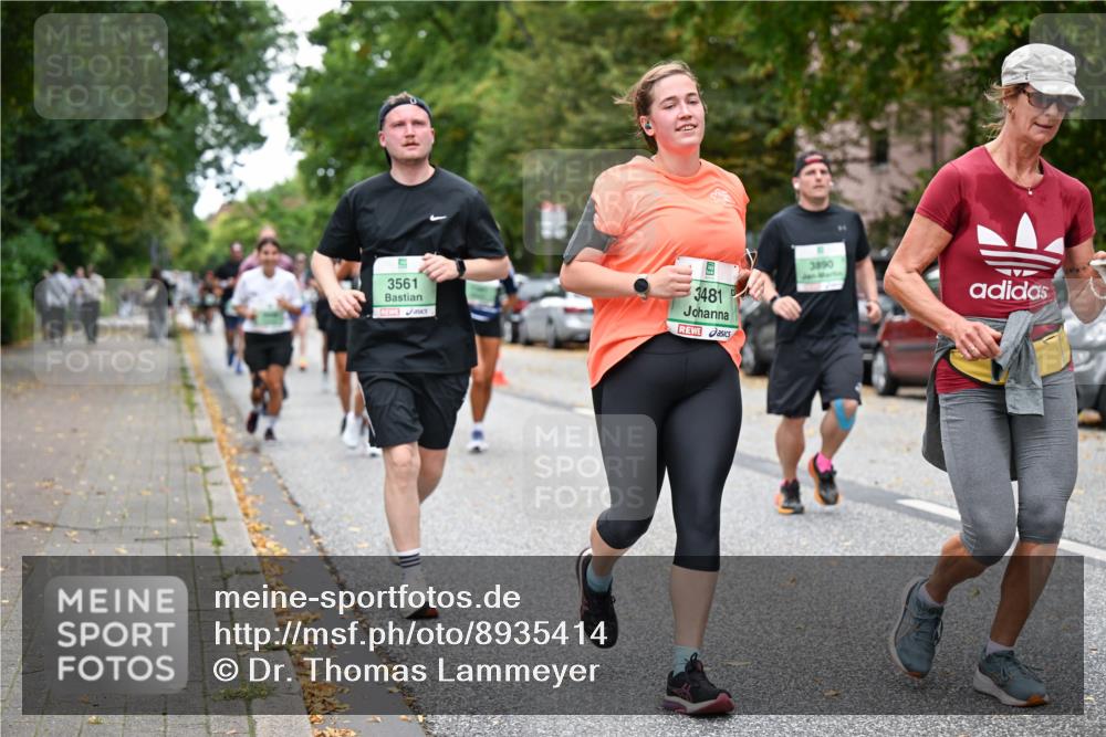 21.09.2025 - PSD Bank Halbmarathon Dr. Thomas Lammeyer http://msf.ph/oto/8935414 21.09.2025 10:58:30 Laufen 3561, 3481, 3890 meine-sportfotos.de