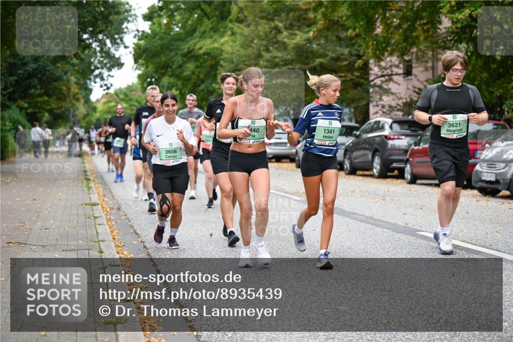 21.09.2025 - PSD Bank Halbmarathon Dr. Thomas Lammeyer http://msf.ph/oto/8935439 21.09.2025 10:58:33 Laufen 3606, 440, 1341, 3621, 3718 meine-sportfotos.de