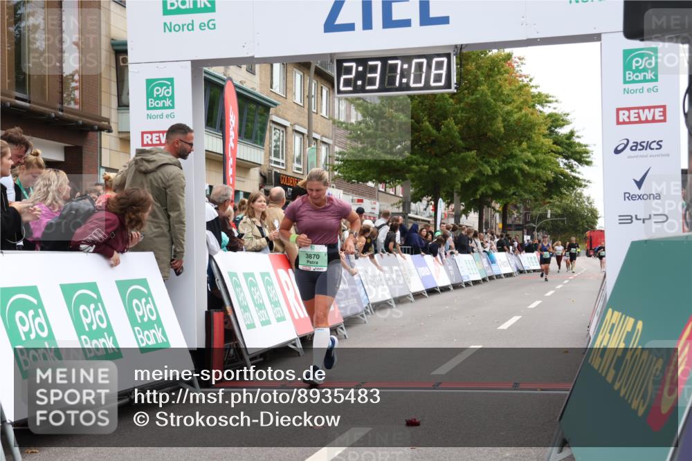 21.09.2025 - PSD Bank Halbmarathon Strokosch-Dieckow http://msf.ph/oto/8935483 21.09.2025 12:36:32 Ziel 3870 meine-sportfotos.de