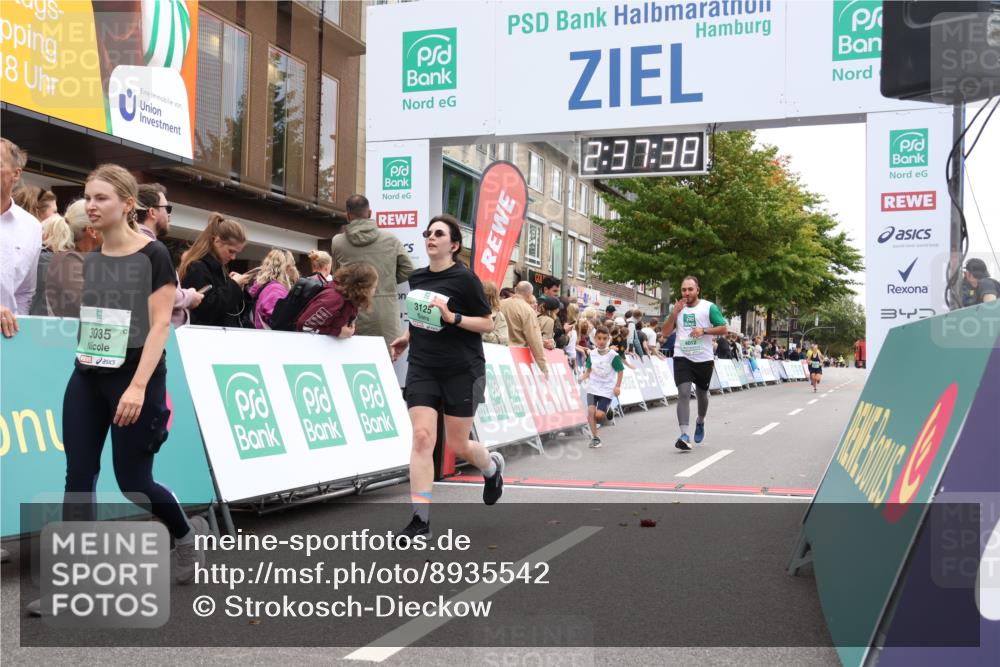 21.09.2025 - PSD Bank Halbmarathon Strokosch-Dieckow http://msf.ph/oto/8935542 21.09.2025 12:37:02 Ziel 3035, 3125, 4012 meine-sportfotos.de