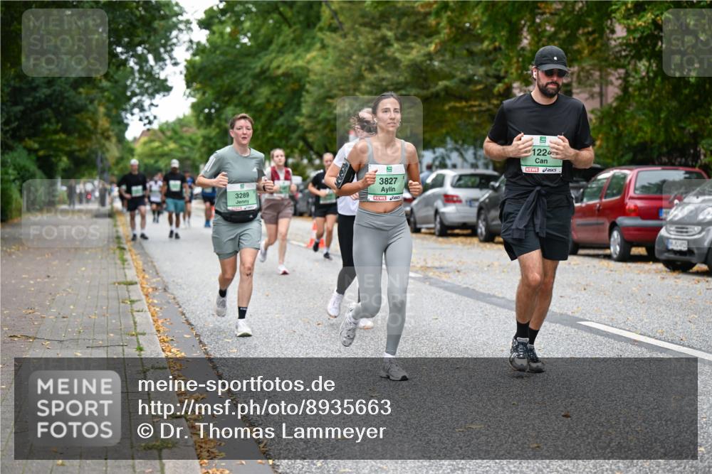 21.09.2025 - PSD Bank Halbmarathon Dr. Thomas Lammeyer http://msf.ph/oto/8935663 21.09.2025 10:59:10 Laufen 3289, 3827, 1224 meine-sportfotos.de