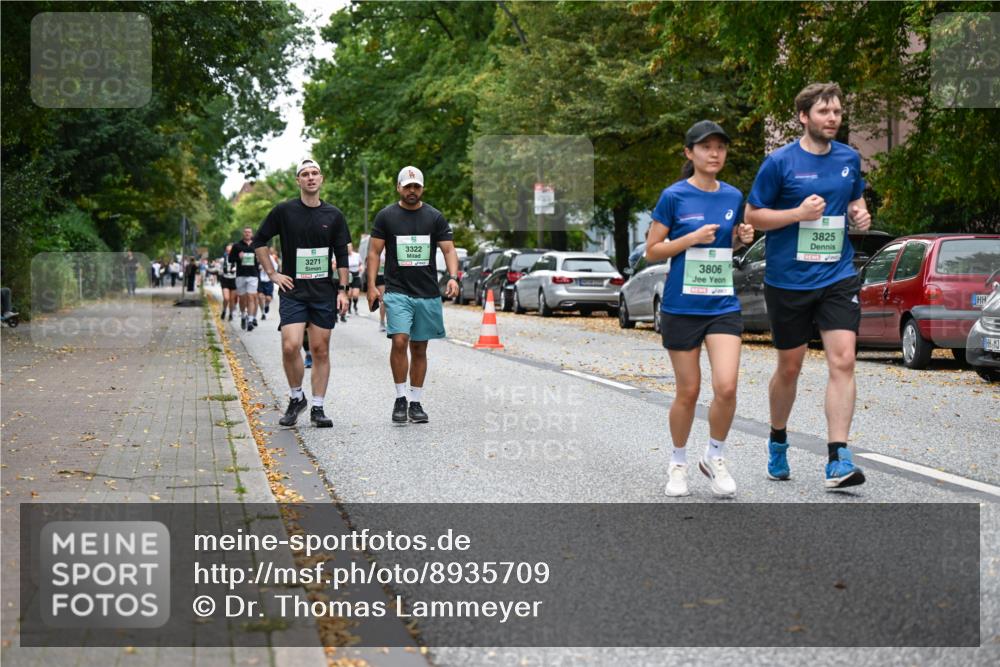21.09.2025 - PSD Bank Halbmarathon Dr. Thomas Lammeyer http://msf.ph/oto/8935709 21.09.2025 10:59:22 Laufen 3322, 3271, 3806, 3825 meine-sportfotos.de