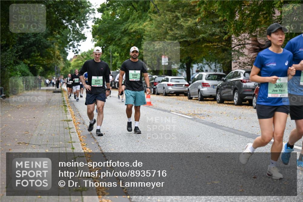 21.09.2025 - PSD Bank Halbmarathon Dr. Thomas Lammeyer http://msf.ph/oto/8935716 21.09.2025 10:59:23 Laufen 3271, 3322, 3806 meine-sportfotos.de