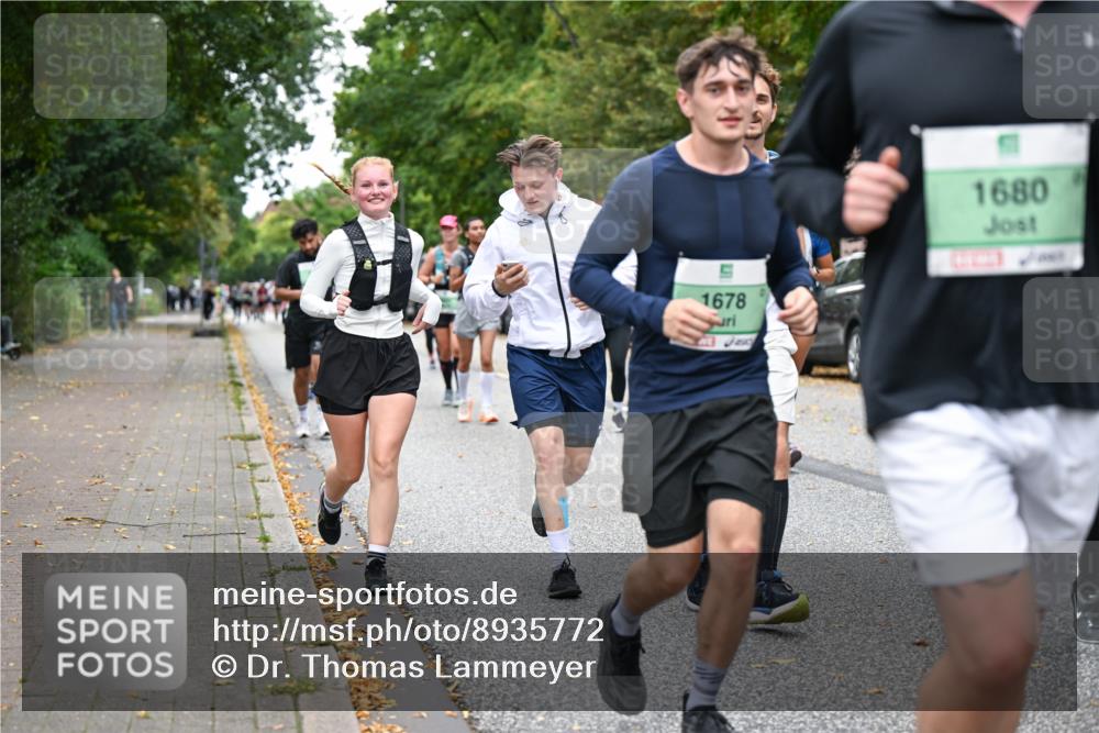 21.09.2025 - PSD Bank Halbmarathon Dr. Thomas Lammeyer http://msf.ph/oto/8935772 21.09.2025 10:59:36 Laufen 1678, 1680 meine-sportfotos.de