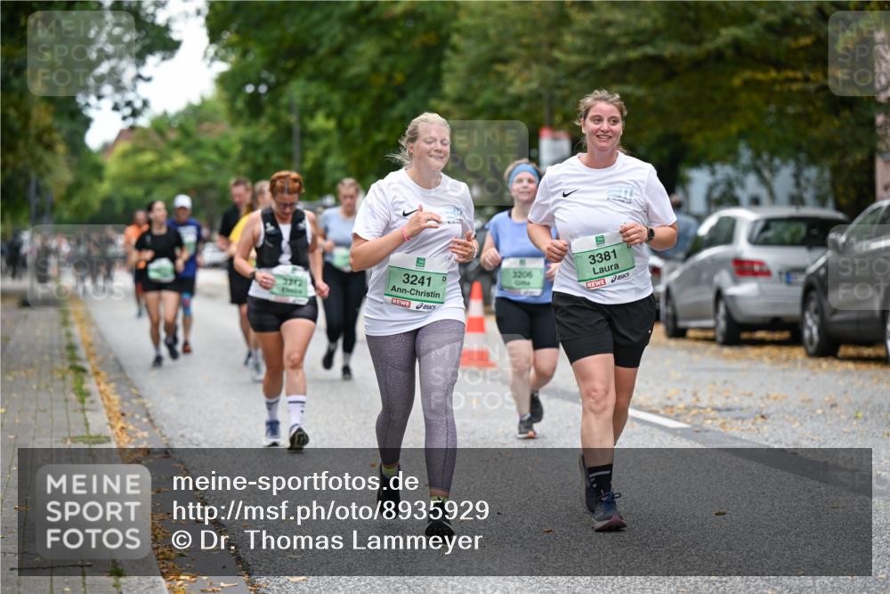 21.09.2025 - PSD Bank Halbmarathon Dr. Thomas Lammeyer http://msf.ph/oto/8935929 21.09.2025 11:00:13 Laufen 3712, 3206, 3241, 3381 meine-sportfotos.de