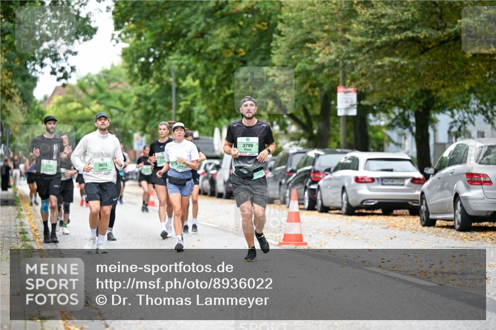 21.09.2025 - PSD Bank Halbmarathon Dr. Thomas Lammeyer http://msf.ph/oto/8936022 21.09.2025 11:00:35 Laufen 3673, 3797, 3799 meine-sportfotos.de