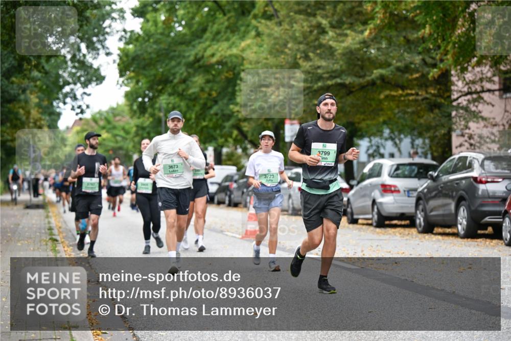 21.09.2025 - PSD Bank Halbmarathon Dr. Thomas Lammeyer http://msf.ph/oto/8936037 21.09.2025 11:00:38 Laufen 3673, 5767, 3723, 9, 3799 meine-sportfotos.de