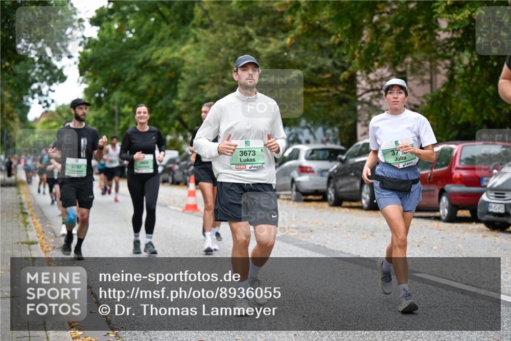 21.09.2025 - PSD Bank Halbmarathon Dr. Thomas Lammeyer http://msf.ph/oto/8936055 21.09.2025 11:00:42 Laufen 3797, 5905, 3673, 37 meine-sportfotos.de
