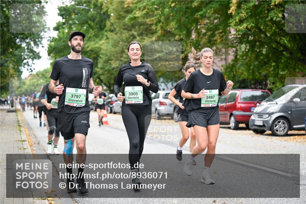 21.09.2025 - PSD Bank Halbmarathon Dr. Thomas Lammeyer http://msf.ph/oto/8936071 21.09.2025 11:00:45 Laufen 3797, 17, 3905, 3487 meine-sportfotos.de