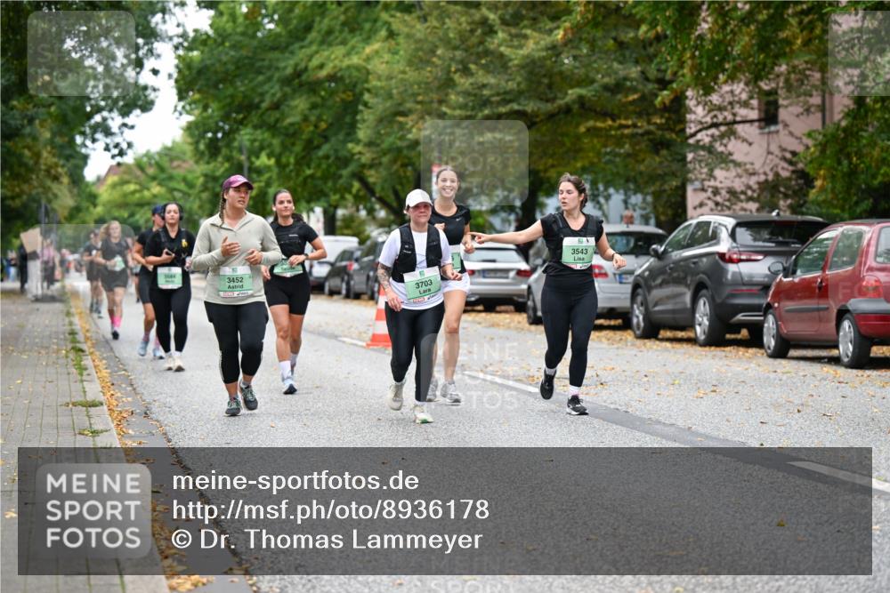 21.09.2025 - PSD Bank Halbmarathon Dr. Thomas Lammeyer http://msf.ph/oto/8936178 21.09.2025 11:01:10 Laufen 3584, 3452, 3703, 3543 meine-sportfotos.de