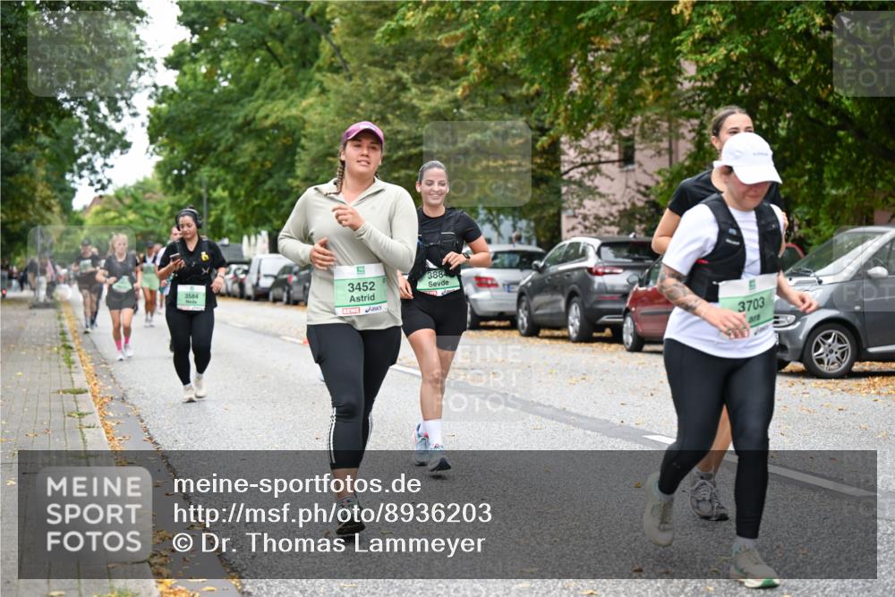21.09.2025 - PSD Bank Halbmarathon Dr. Thomas Lammeyer http://msf.ph/oto/8936203 21.09.2025 11:01:14 Laufen 3584, 3452, 3884, 3703 meine-sportfotos.de