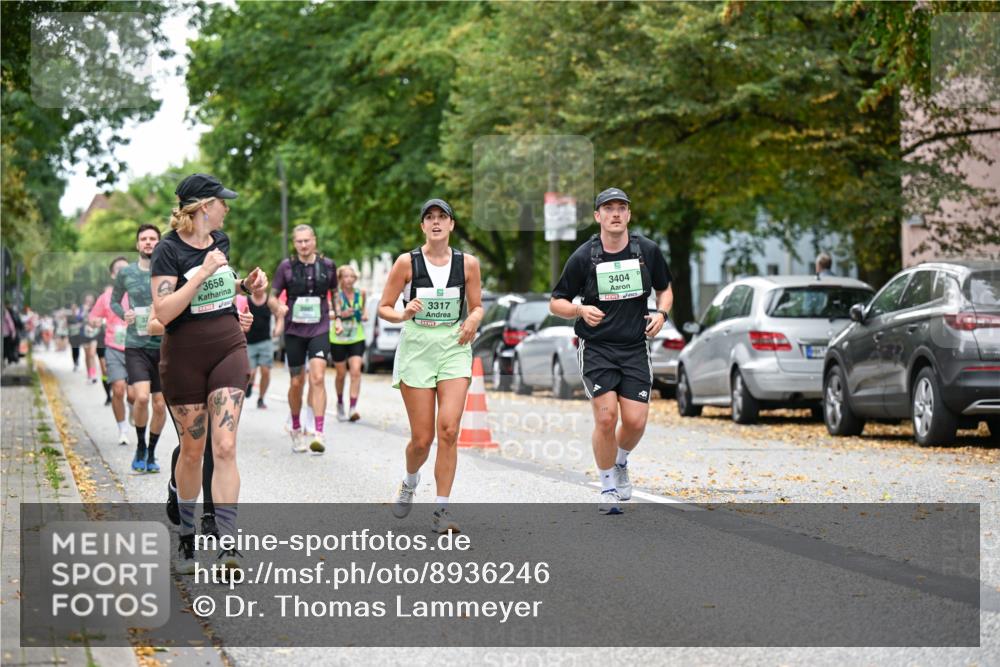 21.09.2025 - PSD Bank Halbmarathon Dr. Thomas Lammeyer http://msf.ph/oto/8936246 21.09.2025 11:01:23 Laufen 3658, 3317, 3404 meine-sportfotos.de