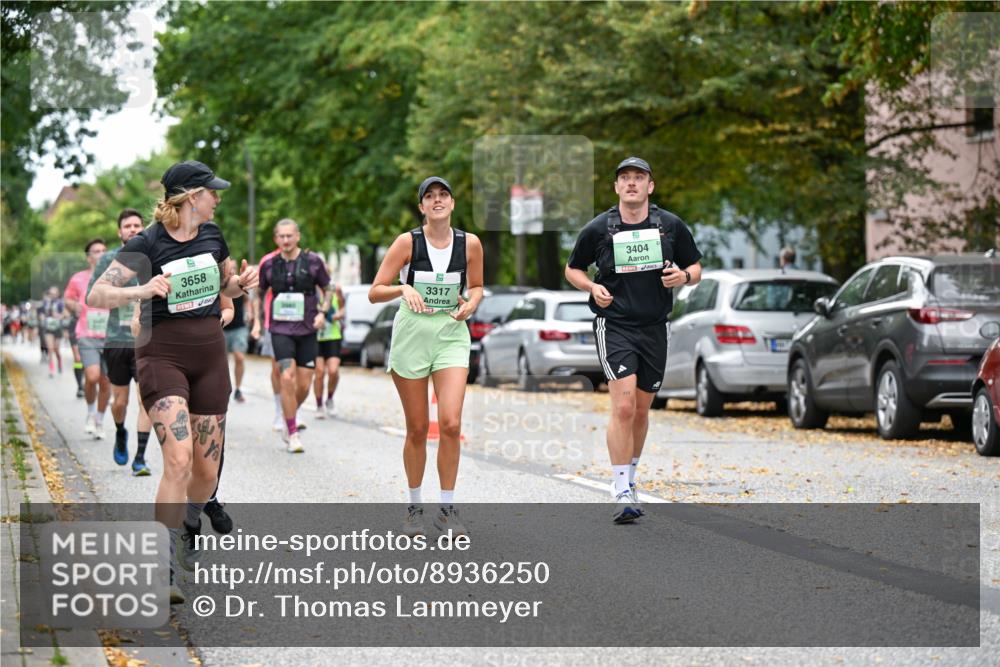 21.09.2025 - PSD Bank Halbmarathon Dr. Thomas Lammeyer http://msf.ph/oto/8936250 21.09.2025 11:01:23 Laufen 3658, 3317, 3404 meine-sportfotos.de
