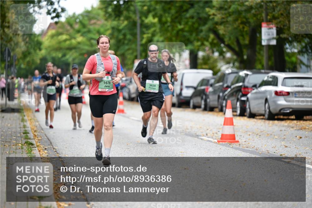 21.09.2025 - PSD Bank Halbmarathon Dr. Thomas Lammeyer http://msf.ph/oto/8936386 21.09.2025 11:01:58 Laufen 1676, 3628 meine-sportfotos.de