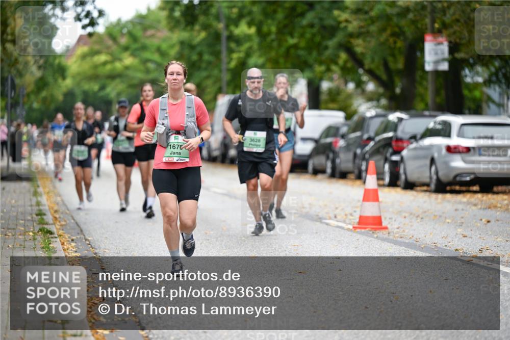 21.09.2025 - PSD Bank Halbmarathon Dr. Thomas Lammeyer http://msf.ph/oto/8936390 21.09.2025 11:01:58 Laufen 1676, 3628 meine-sportfotos.de