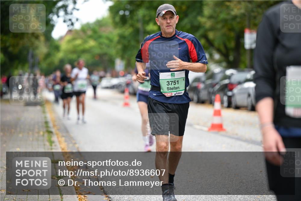 21.09.2025 - PSD Bank Halbmarathon Dr. Thomas Lammeyer http://msf.ph/oto/8936607 21.09.2025 11:02:50 Laufen 3751 meine-sportfotos.de