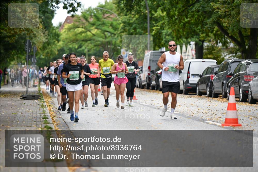 21.09.2025 - PSD Bank Halbmarathon Dr. Thomas Lammeyer http://msf.ph/oto/8936764 21.09.2025 11:03:27 Laufen 3717, 3623, 3377, 3536, 273 meine-sportfotos.de