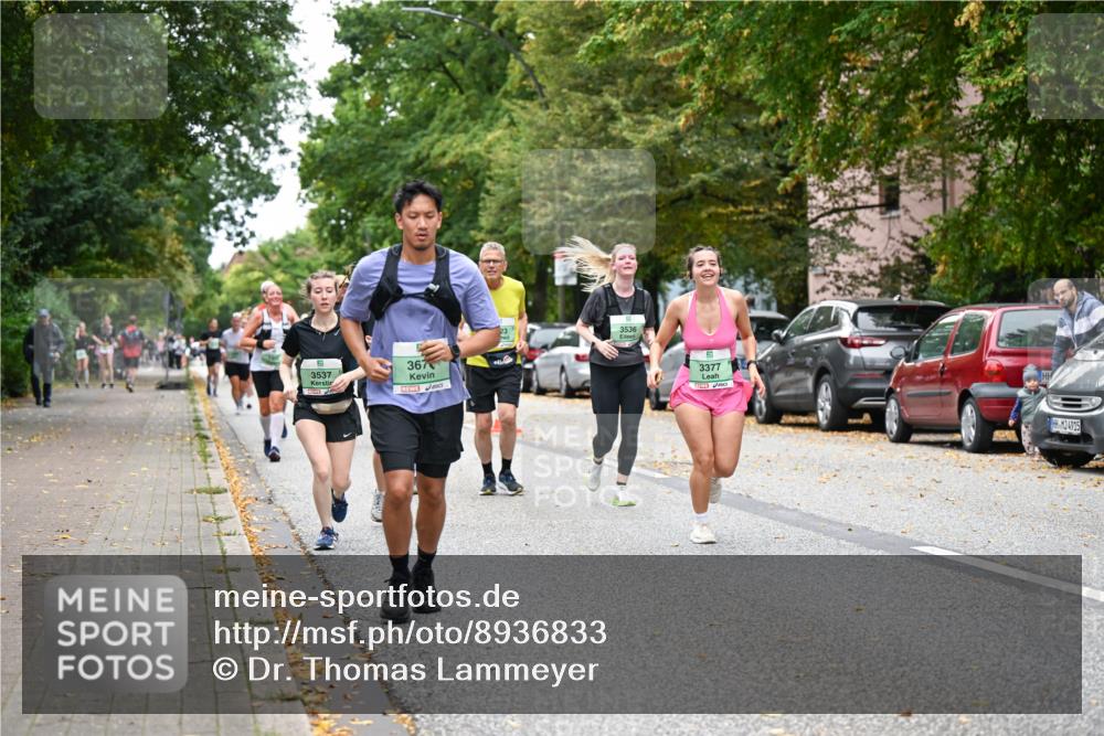 21.09.2025 - PSD Bank Halbmarathon Dr. Thomas Lammeyer http://msf.ph/oto/8936833 21.09.2025 11:03:40 Laufen 3537, 367, 3536, 3377, 4915 meine-sportfotos.de