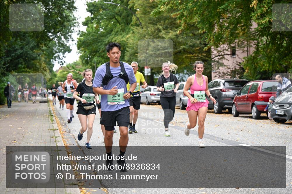 21.09.2025 - PSD Bank Halbmarathon Dr. Thomas Lammeyer http://msf.ph/oto/8936834 21.09.2025 11:03:40 Laufen 3537, 3676, 3536, 3377, 4915 meine-sportfotos.de