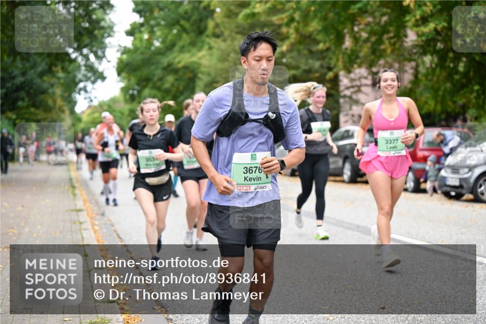 21.09.2025 - PSD Bank Halbmarathon Dr. Thomas Lammeyer http://msf.ph/oto/8936841 21.09.2025 11:03:41 Laufen 3537, 3676, 3377 meine-sportfotos.de