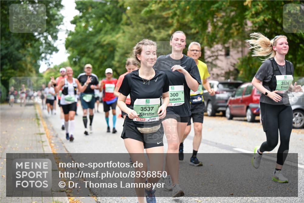 21.09.2025 - PSD Bank Halbmarathon Dr. Thomas Lammeyer http://msf.ph/oto/8936850 21.09.2025 11:03:43 Laufen 3537, 300, 3536 meine-sportfotos.de
